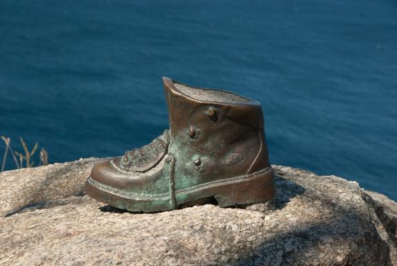 Escultura bota Cabo de Finisterre