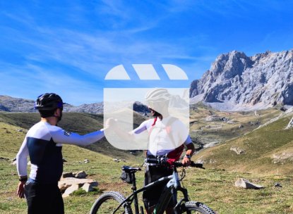 reel instagram en bici por Picos de Europa
