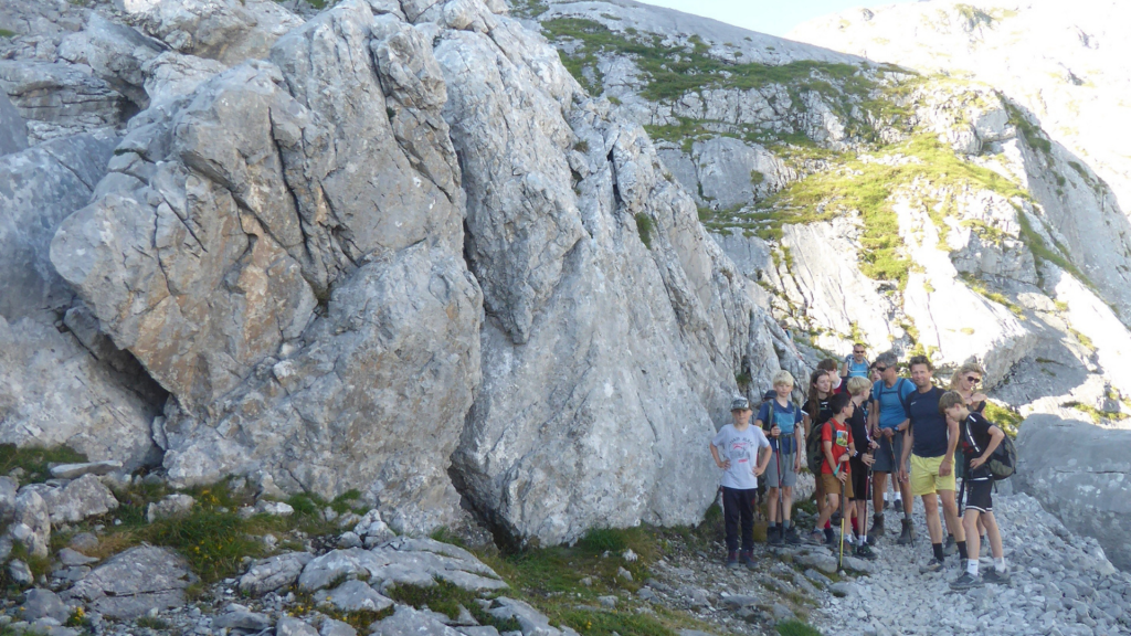 Foto en grupo de familias en Picos de Europa