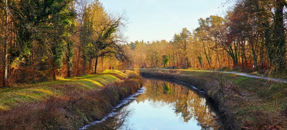 El Canal du Midi en oto&ntilde;o