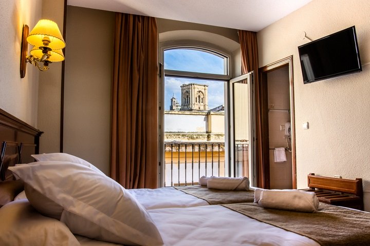 Hotel Reina Cristina - Granada