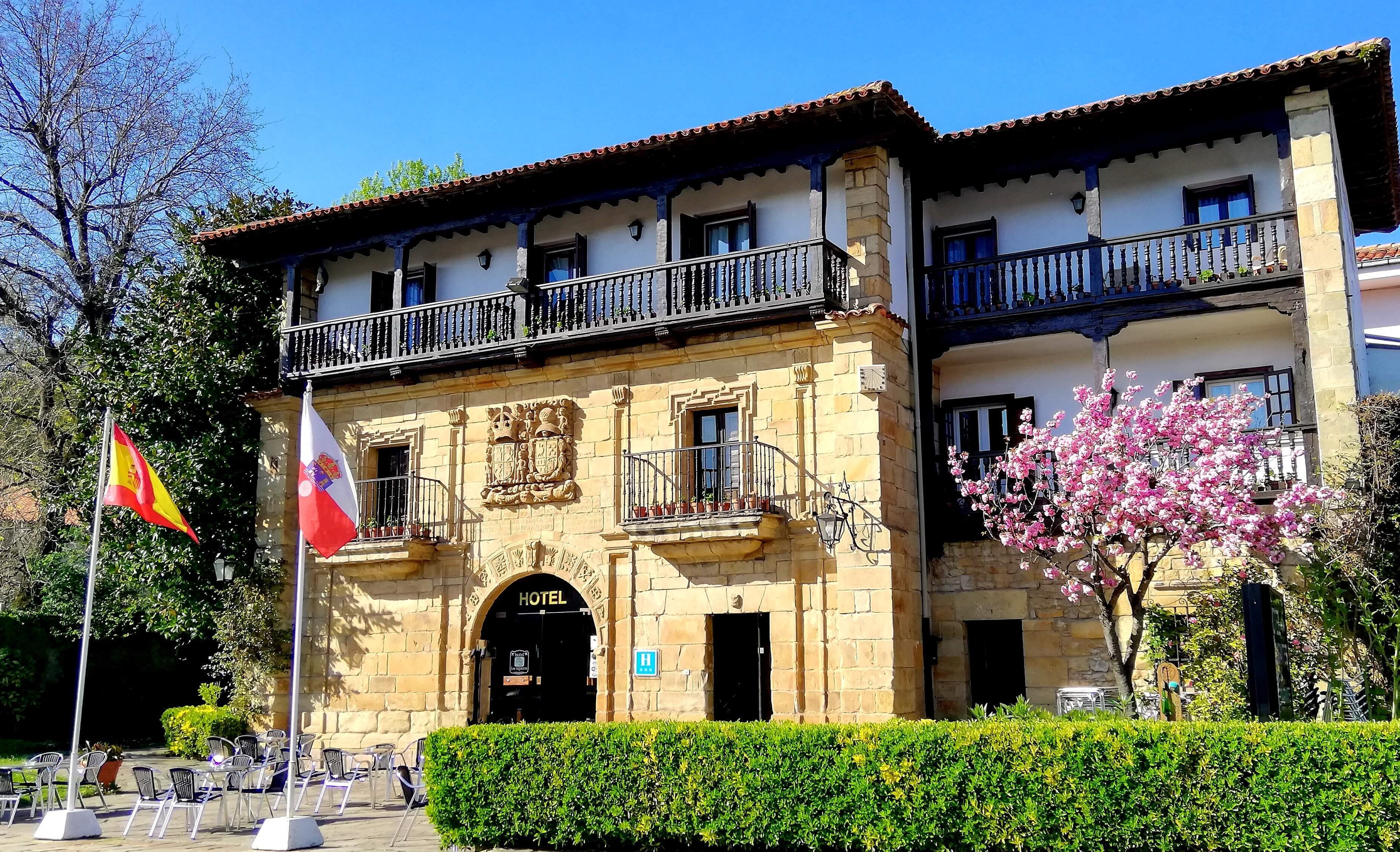 Hotel Los Infantes (Santillana)