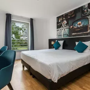 Velotel**** (Brujas)