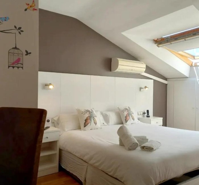 Hotel El Acebo (Jaca)