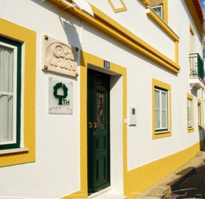 Casa do Adro da Igreja (Vila Nova de Milfontes)