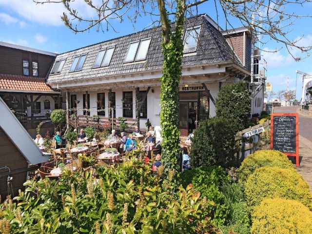 Hotel de Vrouwe van Stavoren *** (Stavoren)