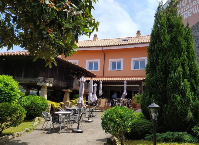 Hotel Entreviñes **(Colunga)