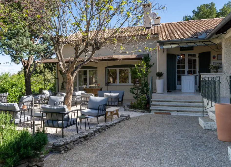 Hôtel La Garrigue (Venasque)