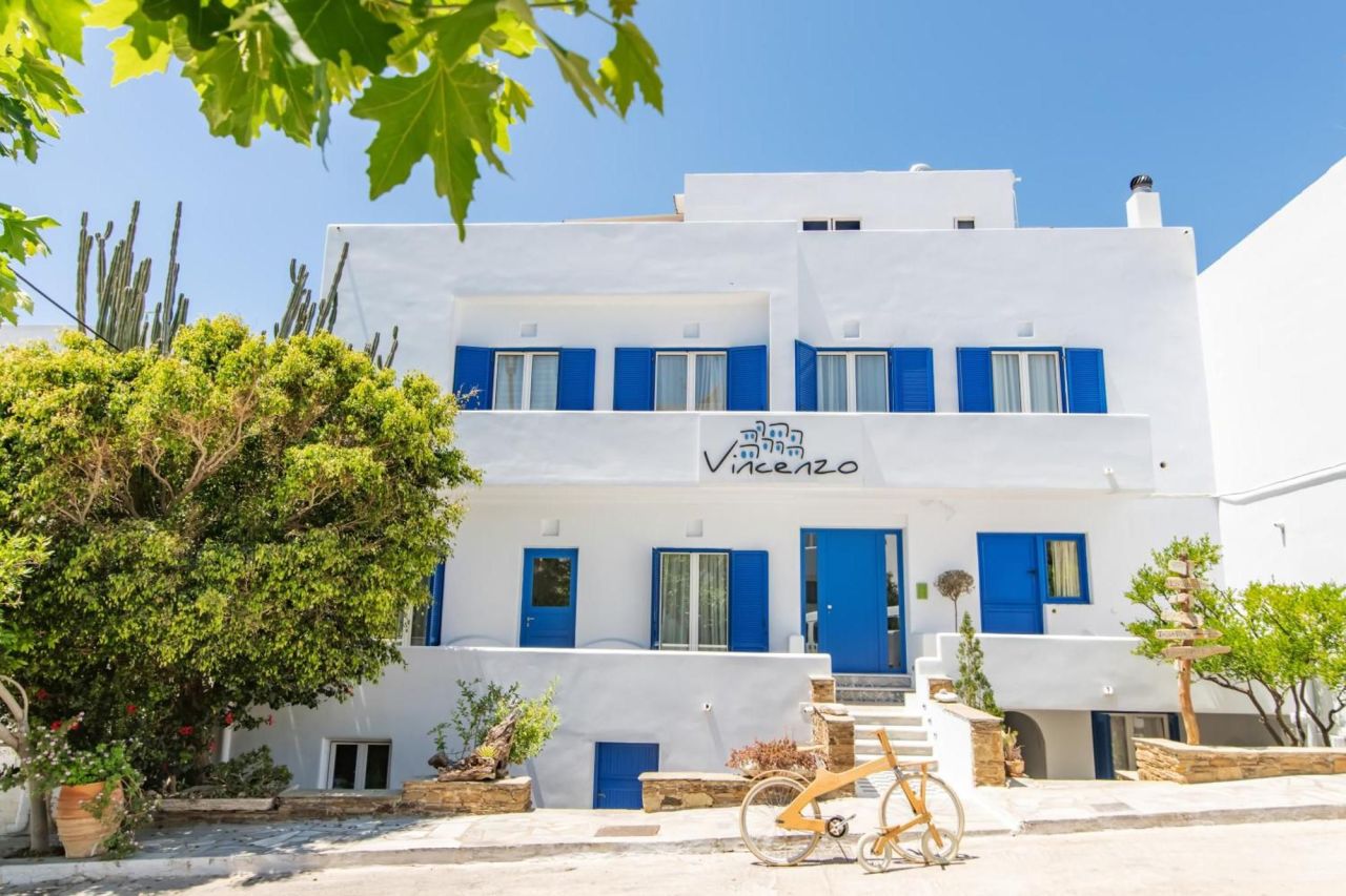 Vincenzo Rooms (Tinos Chora)